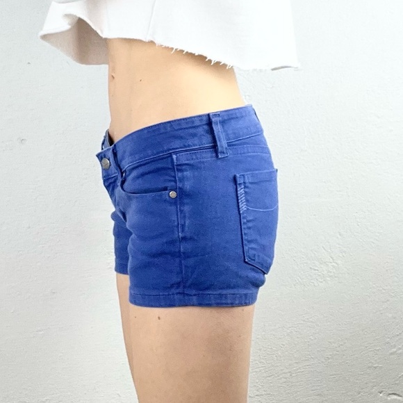 PAIGE | 💙 Blue Faded Denim Low-Rise Short Jean Shorts - Picture 4 of 13